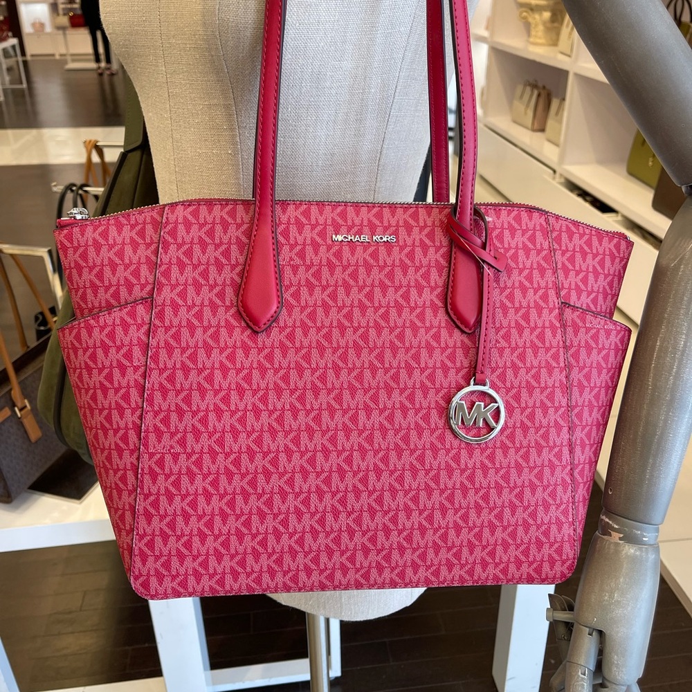 MICHAEL KORS Marilyn Medium Signature Logo Tote Bag
Dark Raspberry 
NWT - Picture 11 of 16